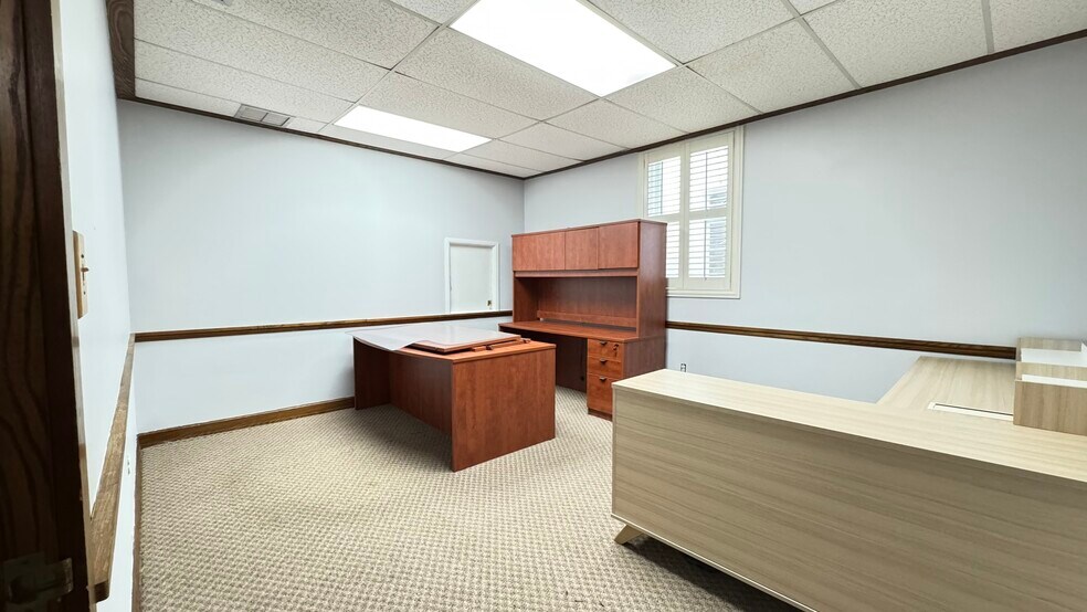 More Photos Of 211 N Magnolia Ave, Orlando Office For Lease