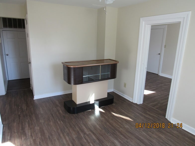 More Photos Of 2850 King William Ave, West Point Storefront Retail Office For Lease