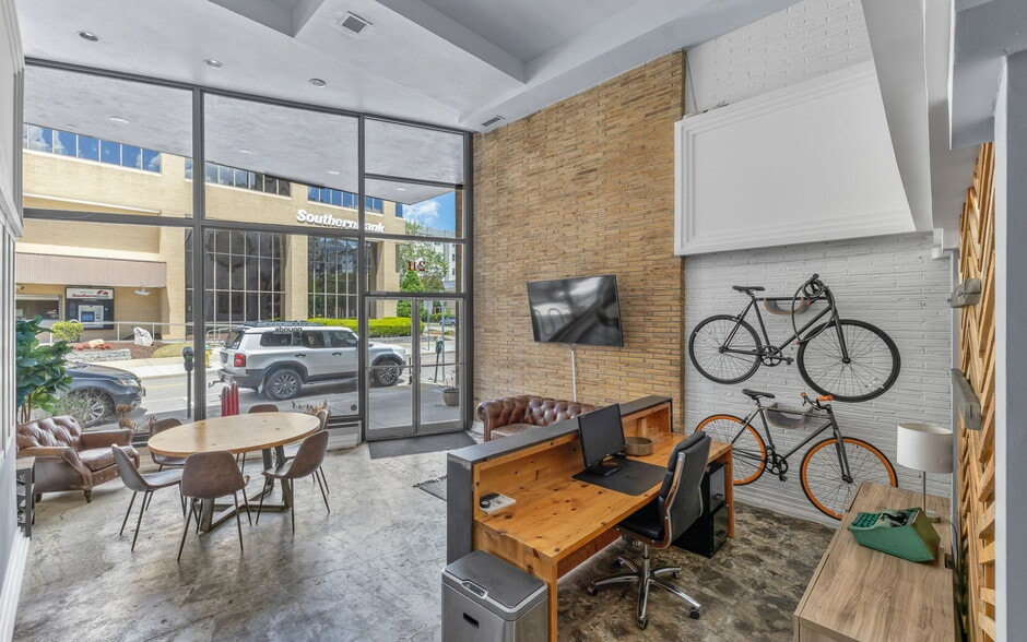 More Photos Of 211 W Freemason St, Norfolk Office Residential For Sale