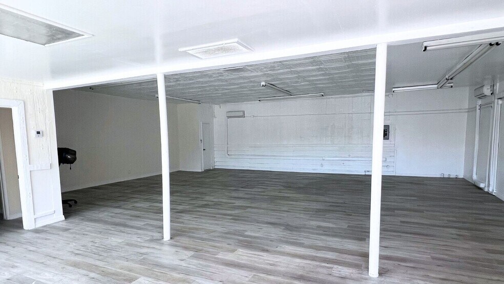 More Photos Of 25598 E Baseline St, San Bernardino Storefront Retail Office For Sale