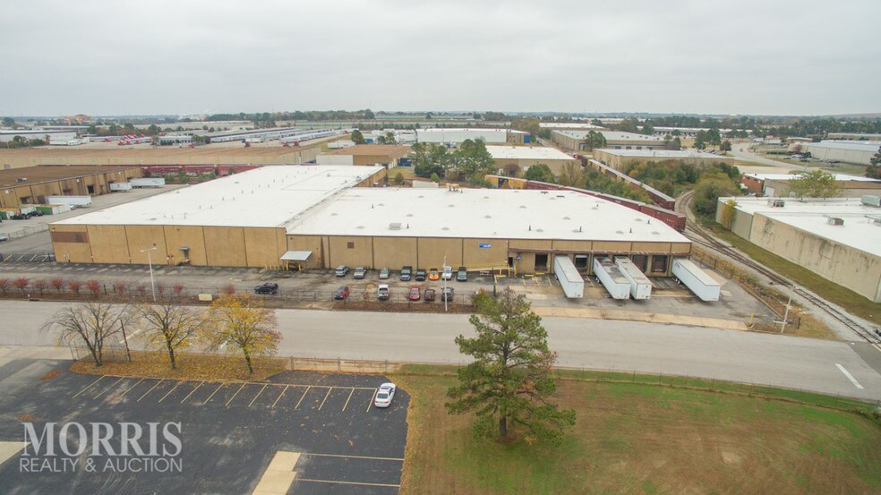 More Photos Of 4242 Bf Goodrich Blvd, Memphis Warehouse For Lease