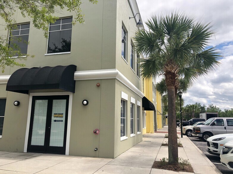 More Photos Of 16144 Churchview Dr, Lithia Unknown For Lease