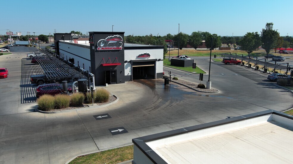 Primary Photo Of 9124 N Council Rd, Oklahoma City Carwash For Sale