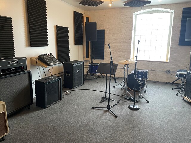 More Photos Of 345 N Loomis St, Chicago Loft Creative Space For Sale