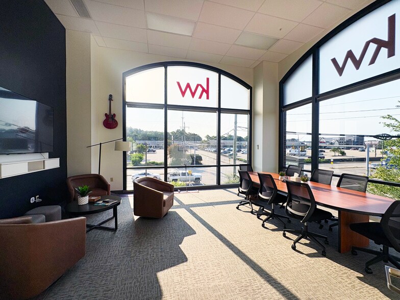 More Photos Of 720 Lafayette Rd, Portsmouth Office For Sale