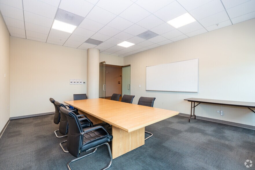 More Photos Of 1485 Bay Shore Blvd, San Francisco Office For Lease