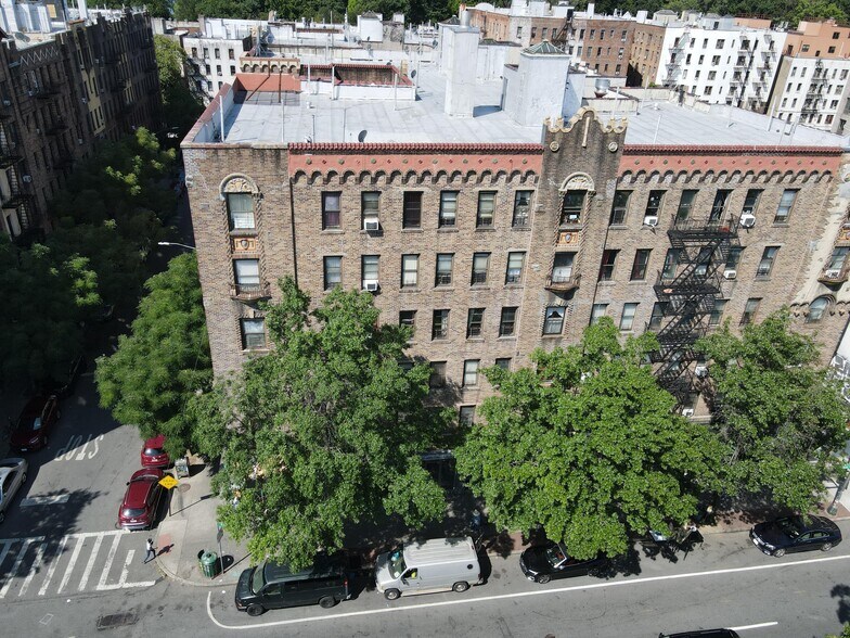 More Photos Of 2109-2125 Westbury Ct, Brooklyn Apartments For Lease