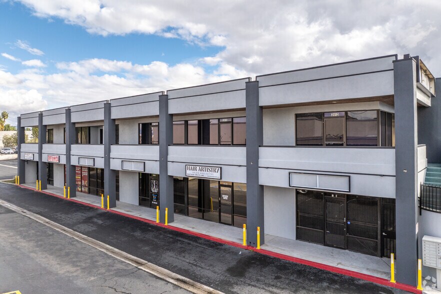 More Photos Of 3901-3923 Tyler St, Riverside Medical For Lease