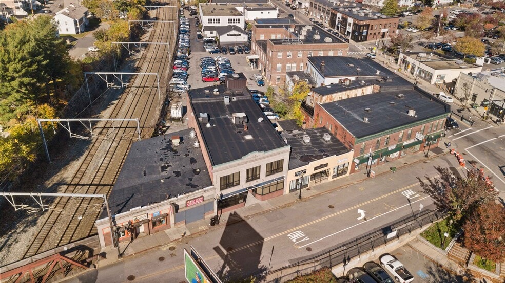 More Photos Of 1295 River St, Hyde Park Flex For Sale