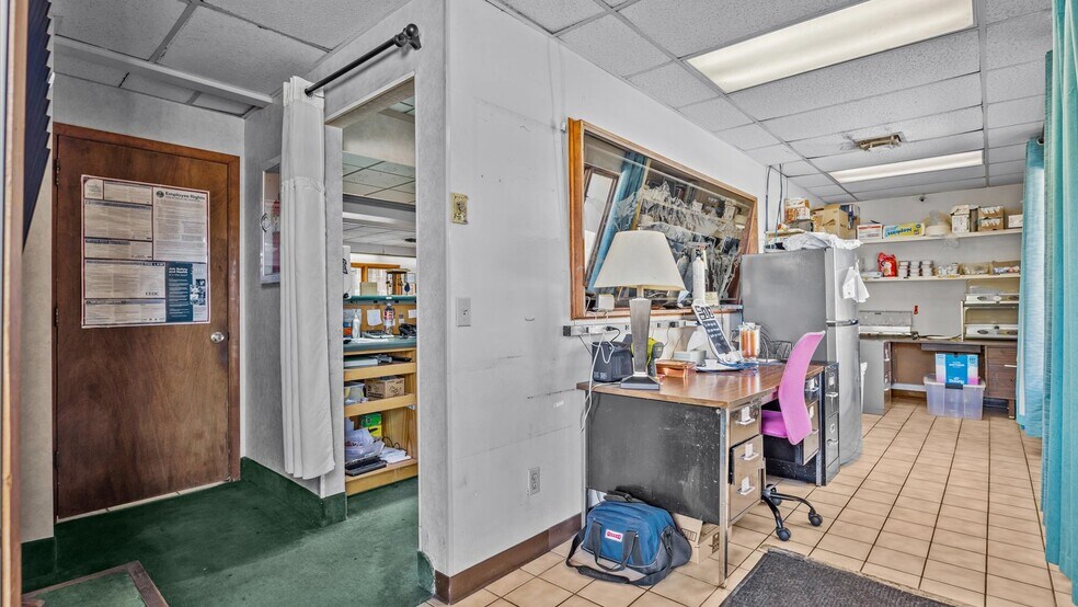 More Photos Of TBD E Main St, Montrose Hotel For Sale