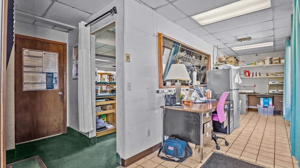 More Photos Of TBD E Main St, Montrose Hotel For Sale