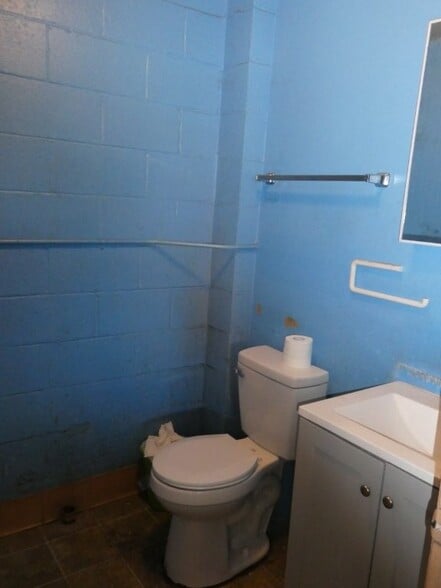 More Photos Of 1501 Celis St, San Fernando Auto Repair For Sale