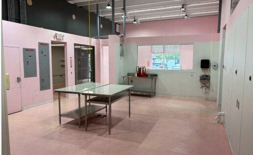 More Photos Of 180 NE 24th St, Miami General Retail For Lease