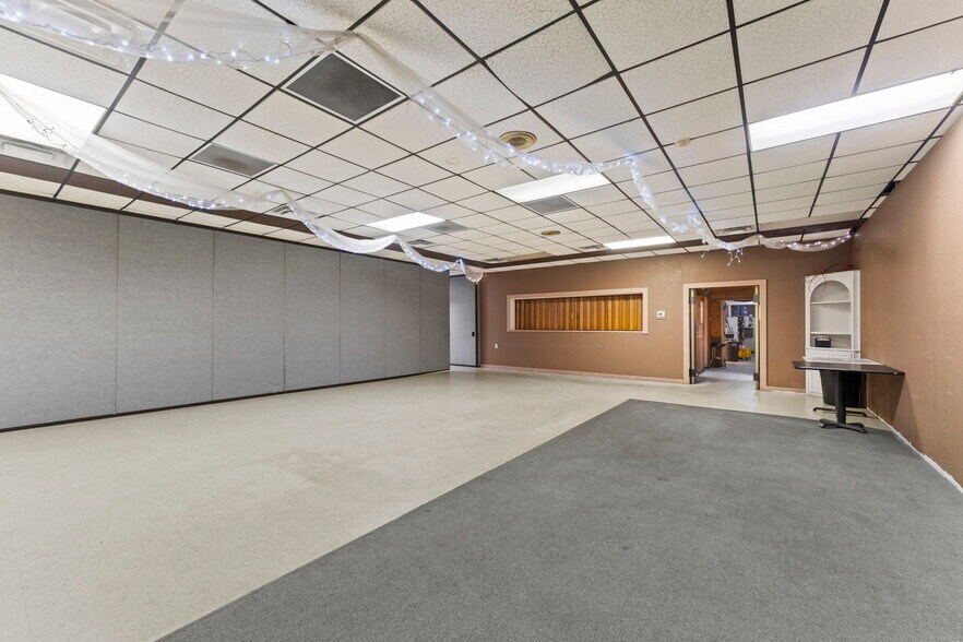 More Photos Of 118 Railroad Ave NE, Mora General Retail For Sale