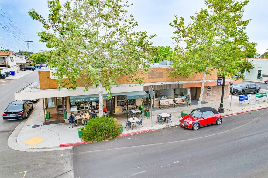 More Photos Of 4200-4204 Adams Ave, San Diego Restaurant For Sale