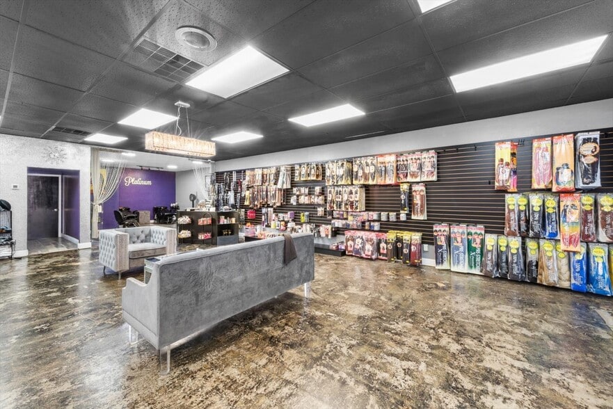 More Photos Of 945 Empire St, Fairfield Freestanding For Sale