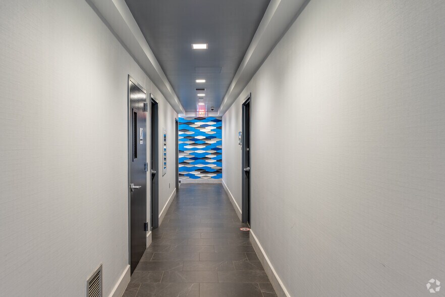 More Photos Of 235-237 Mamaroneck Ave, White Plains Office For Lease