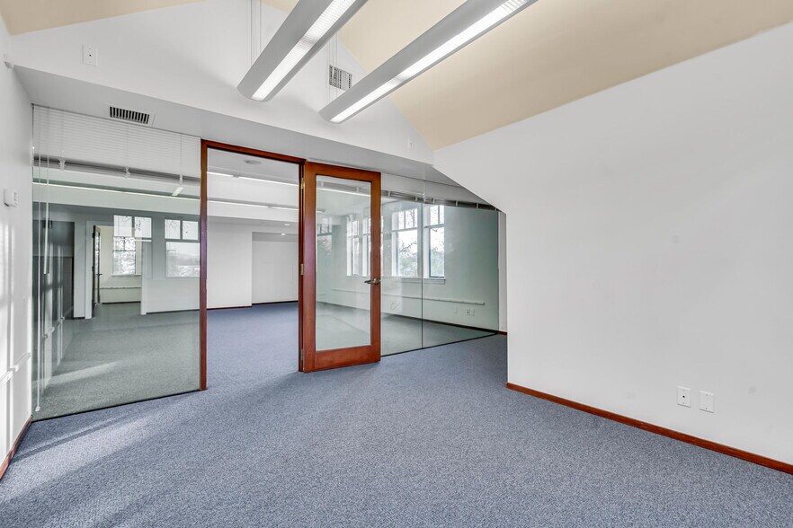 More Photos Of 418 Aviation Blvd, Santa Rosa Medical For Sale