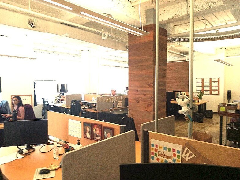 More Photos Of 1429-1433 Walnut St, Philadelphia Office For Lease
