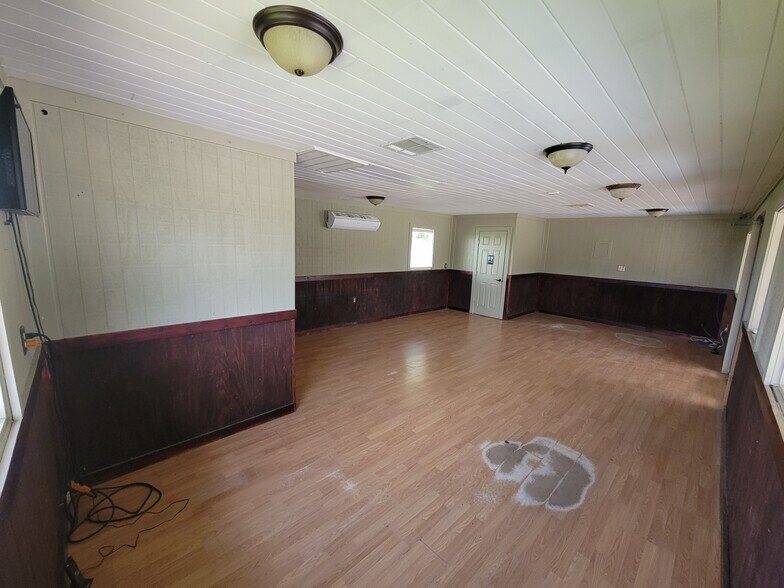 More Photos Of 145 Pan American Dr, Livingston Auto Dealership For Lease