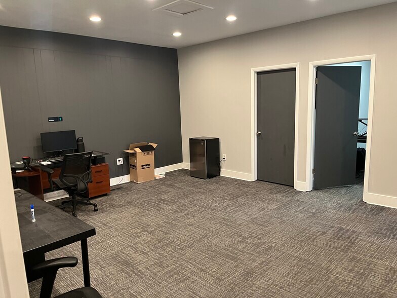 More Photos Of 1075 S 500 W, Woods Cross Office For Sale