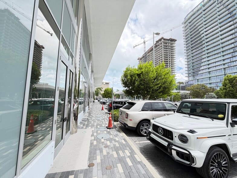 More Photos Of 1000-1100 E Hallandale Beach Blvd, Hallandale Beach Office For Sale