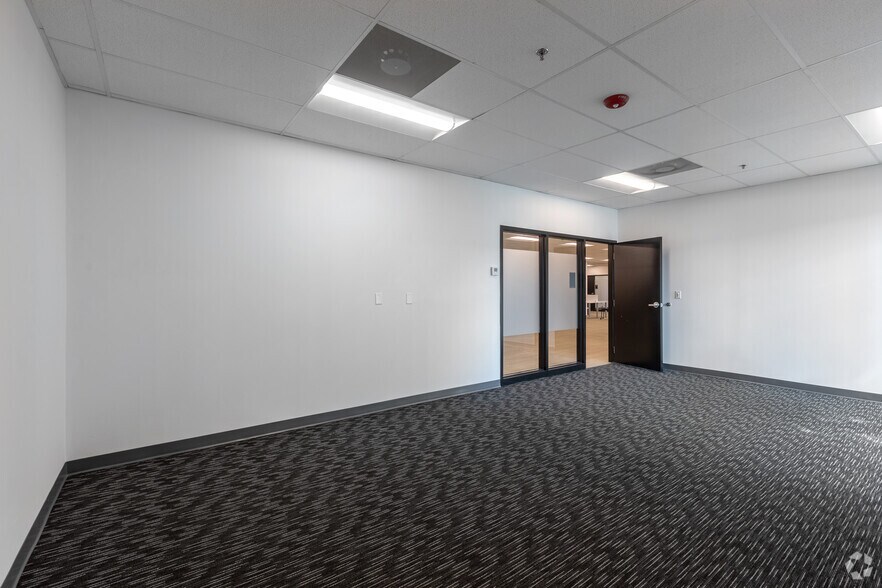 More Photos Of 3200 NW 112th Ave, Miami Unknown For Lease