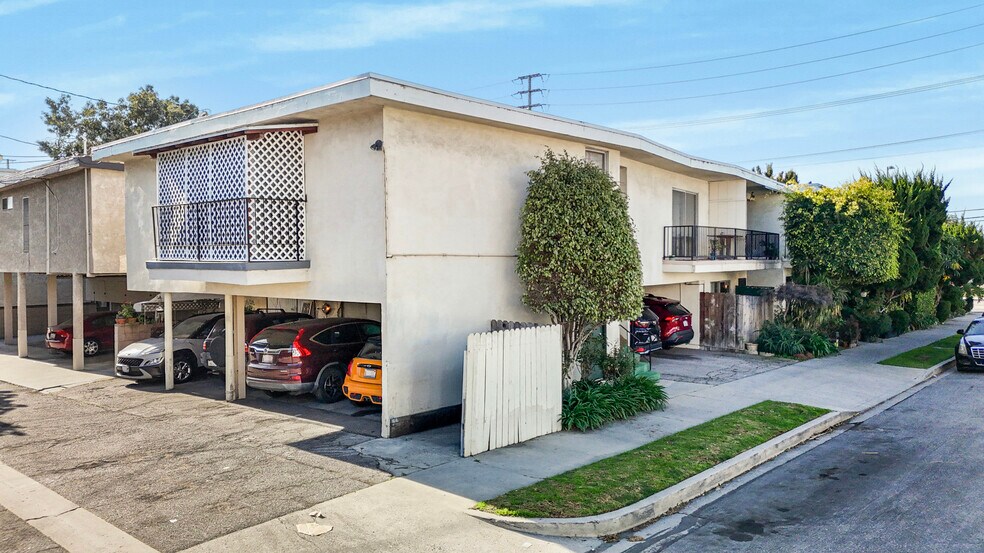 More Photos Of 11980 Nebraska Ave, Los Angeles Multifamily For Sale