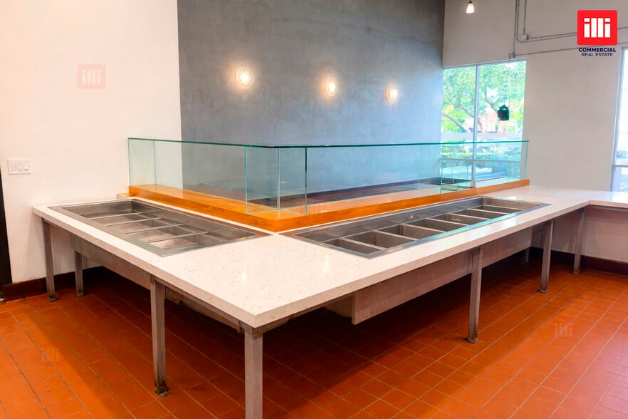 More Photos Of 20790 Nordhoff St, Chatsworth Unknown For Lease