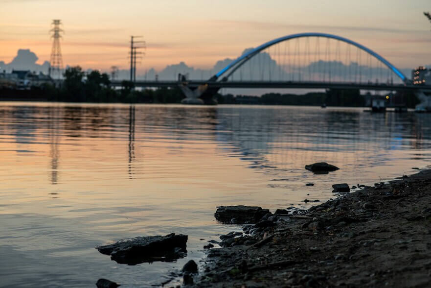 More Photos Of 1900 & 1924 Marshall St NE, Minneapolis Restaurant For Lease
