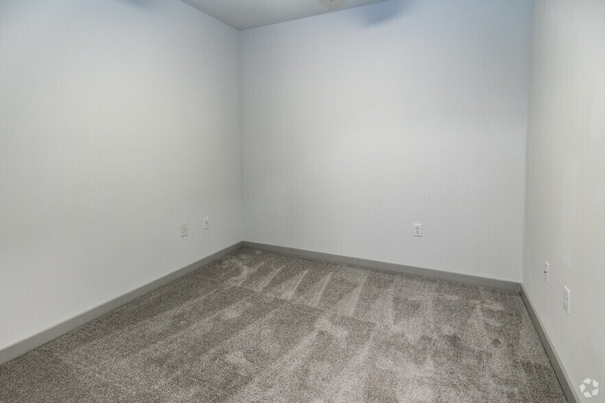 More Photos Of 1148 N Main St, Jacksonville Apartments For Lease