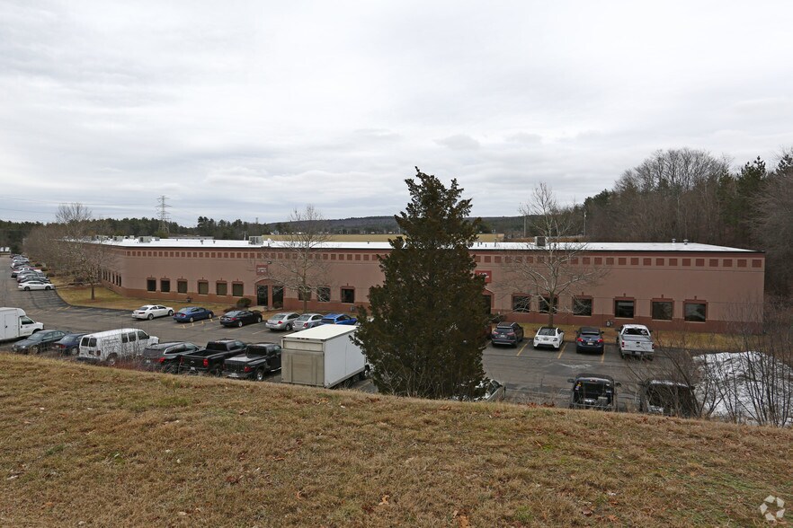 More Photos Of 24 Walpole Park S, Walpole Warehouse For Lease