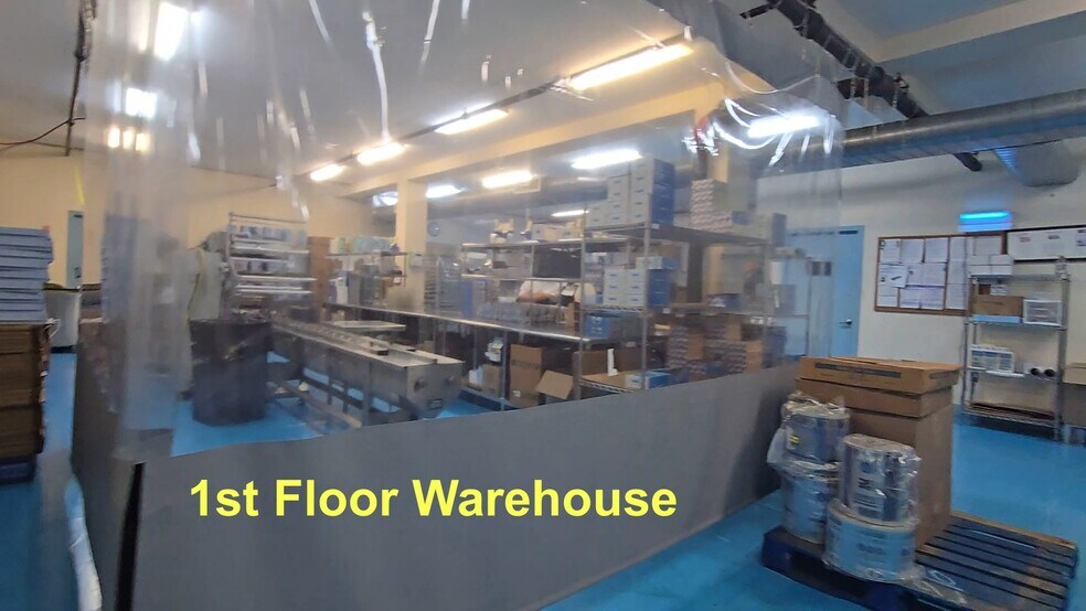 More Photos Of 3260 62nd St, Woodside Industrial For Lease