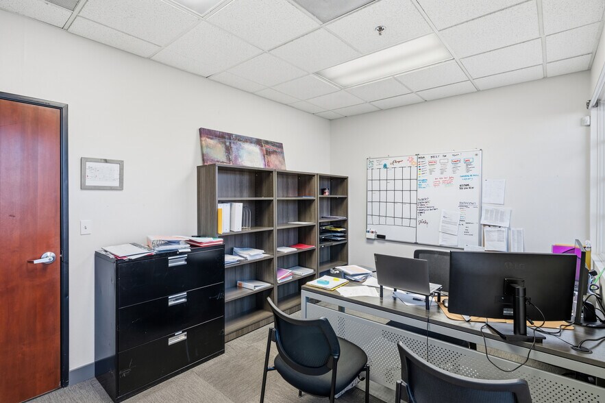 More Photos Of 3087 E Warm Springs Rd, Las Vegas Office For Sale