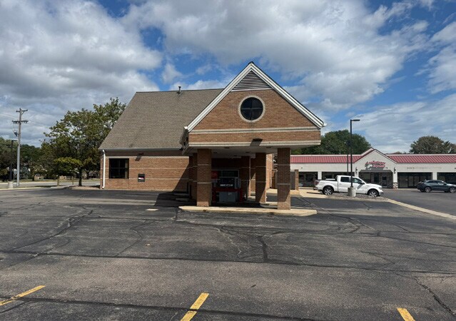 More Photos Of 40950 Van Dyke Ave, Sterling Heights Bank For Sale
