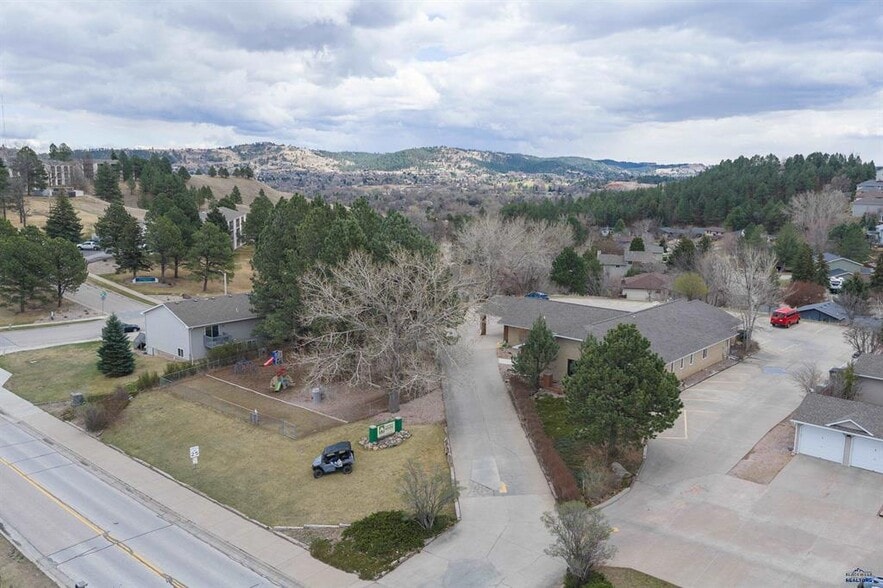 More Photos Of 4021 Range Rd, Rapid City Schools For Sale