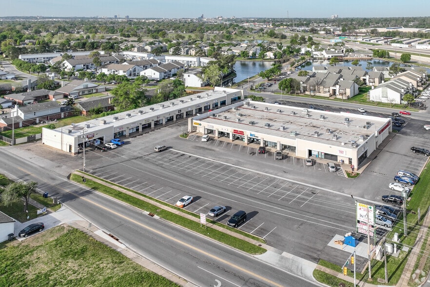 More Photos Of 9902-9912 E 21st St, Tulsa Unknown For Lease