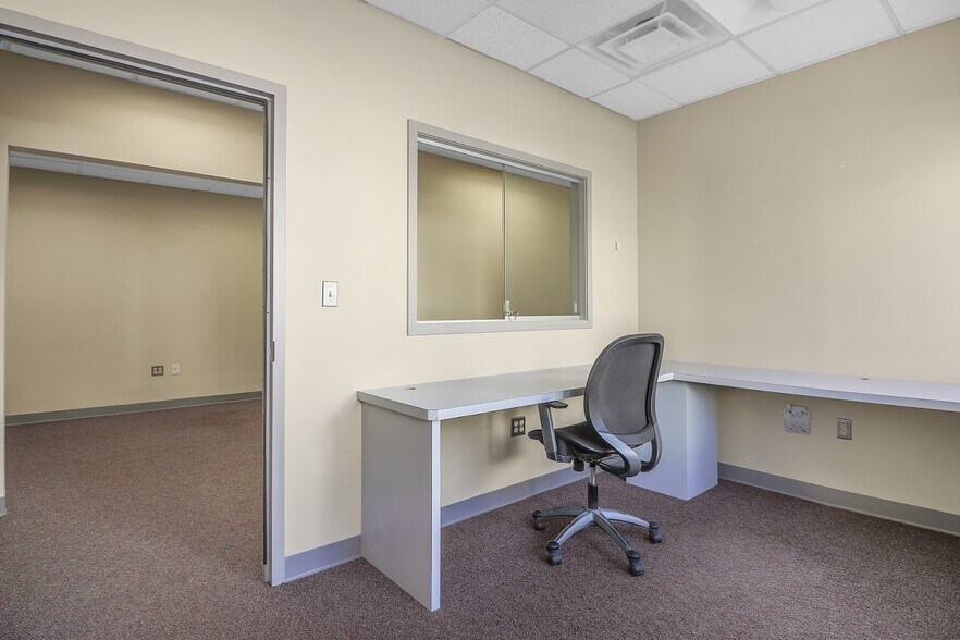 More Photos Of 2009 Summer St, Stamford Office For Lease