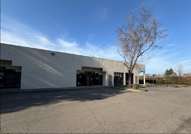 More Photos Of 1110 Industrial Ave, Petaluma Warehouse For Sale