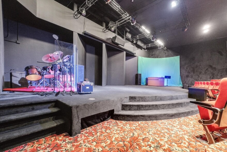 More Photos Of 13358 Monte Vista Ave, Chino Warehouse For Sale