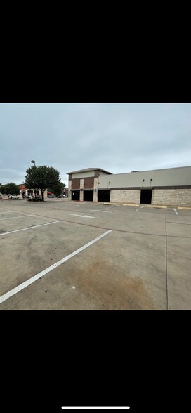 More Photos Of 500 E Ben White Blvd, Austin Bank For Lease