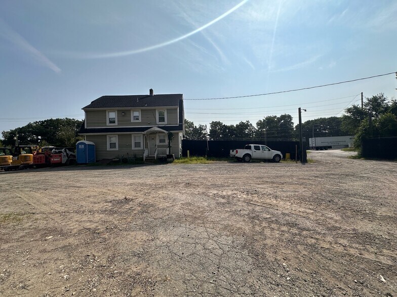 More Photos Of 6924 Fort Smallwood Rd, Baltimore Land For Lease