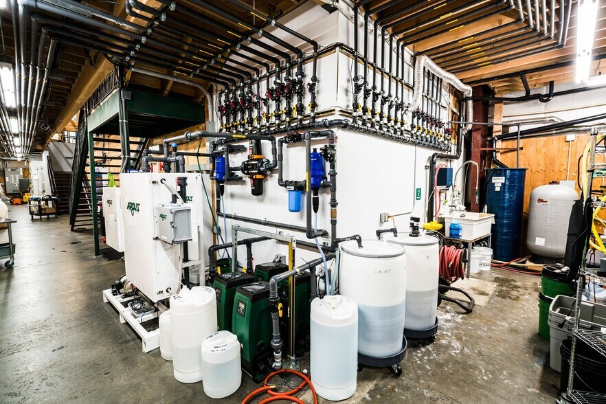 More Photos Of 3735 Eagle Loop, Hood River Warehouse For Sale