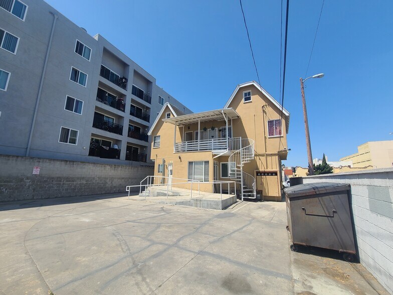 More Photos Of 6438 Rita Ave, Huntington Park Storefront Retail Residential For Sale