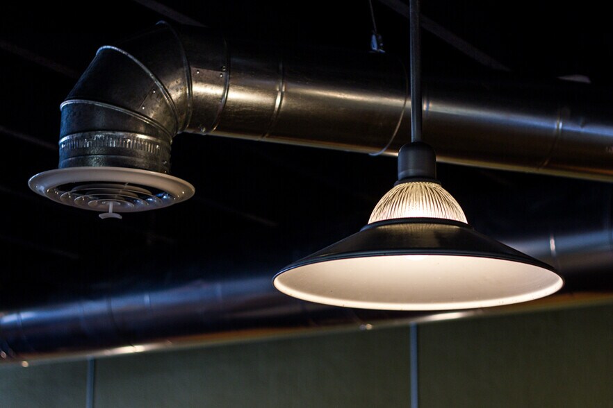 More Photos Of 6722 NW 39th Expy, Bethany Restaurant For Sale