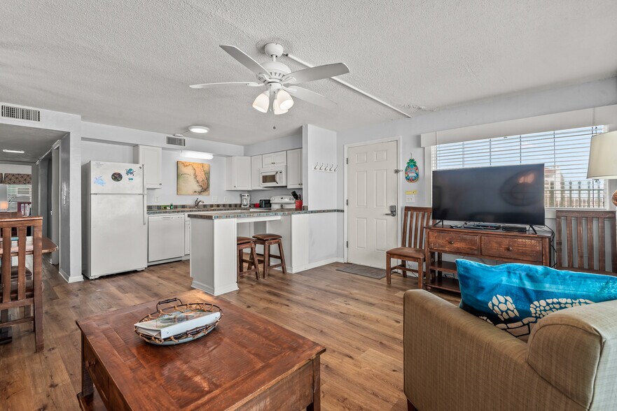 More Photos Of 3201 Hill St, New Smyrna Beach Hotel For Sale