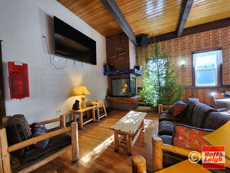 More Photos Of 1600 Argentine St, Georgetown General Retail For Lease