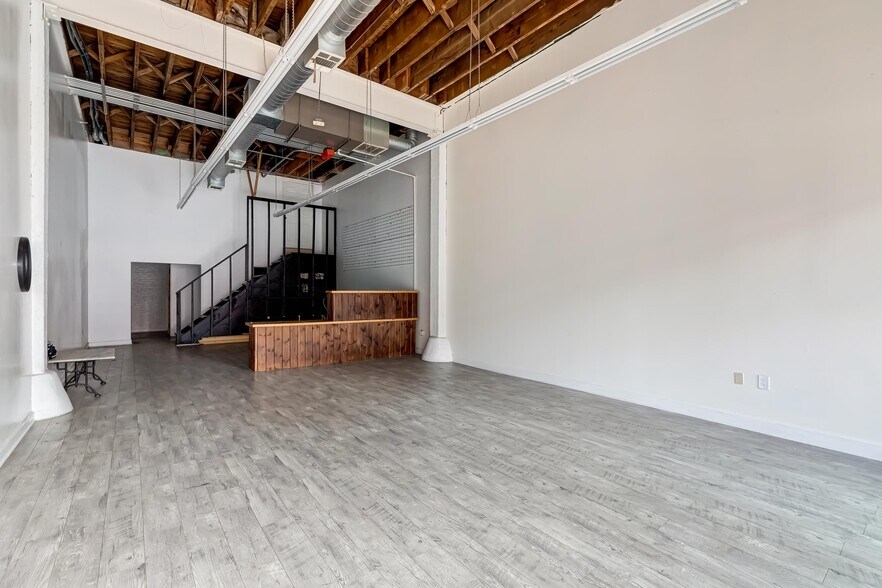 More Photos Of 1048-1050 S Los Angeles St, Los Angeles Storefront Retail Office For Sale