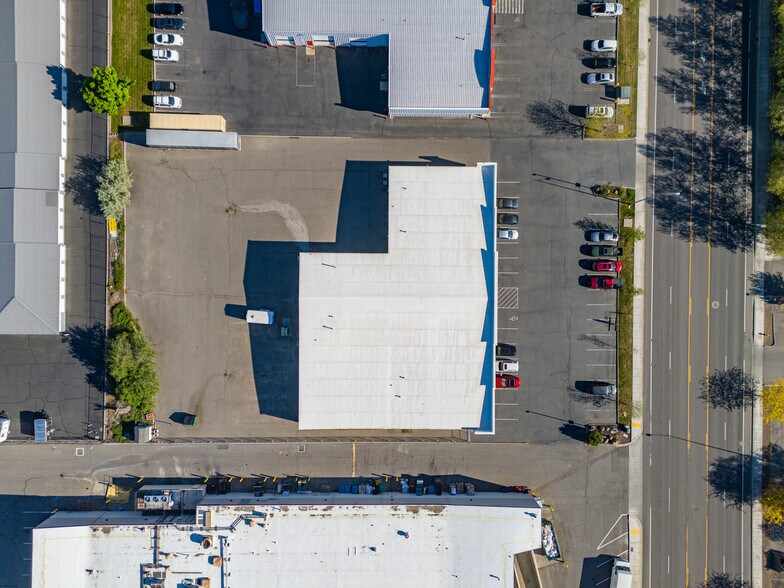 More Photos Of 513 N Edison St, Kennewick Storefront For Sale