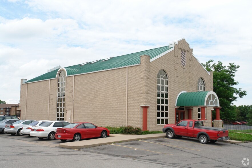 More Photos Of 2251 N Woodlawn Blvd, Wichita Medical For Sale